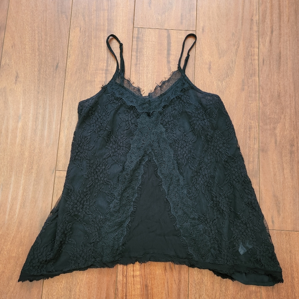 AMERICAN EAGLE LACE ADJUSTABLE SPAGHETTI STRAP POINTED SIDES TANK